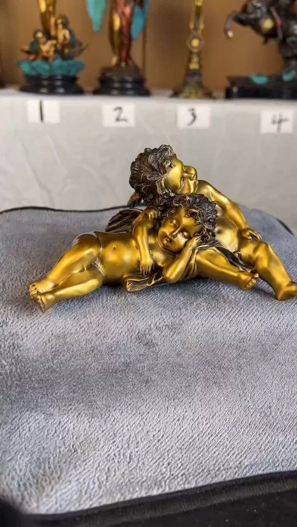 精铜材质精美雕塑