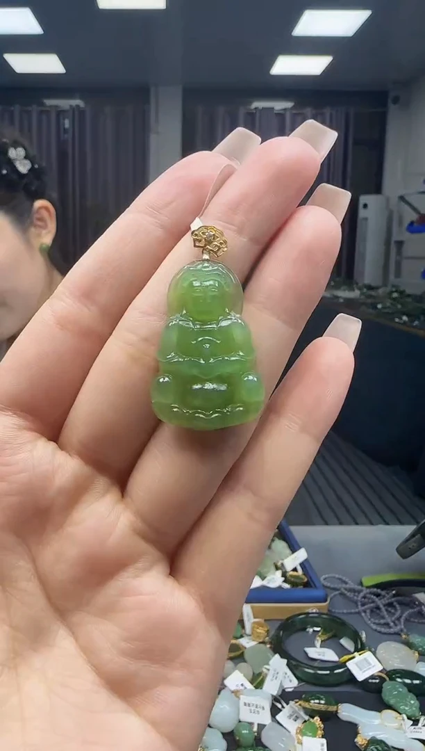 和田玉18K金镶嵌挂件1