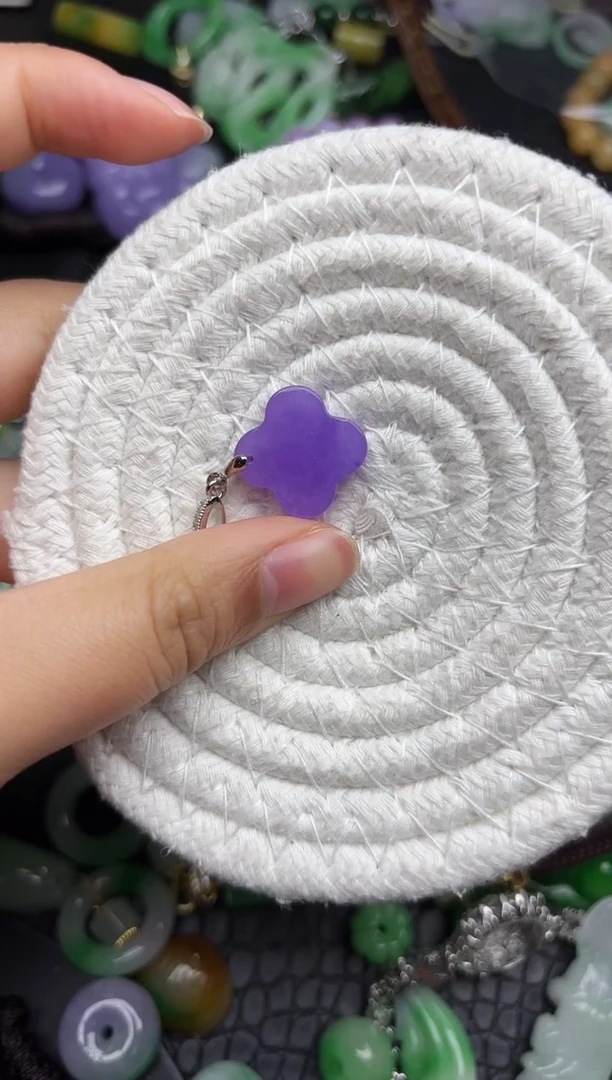 颈饰未镶嵌翡翠缅甸翡翠吊坠