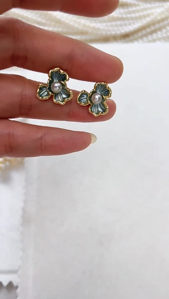 【闪购商品】淡水珍珠耳饰合金三叶花