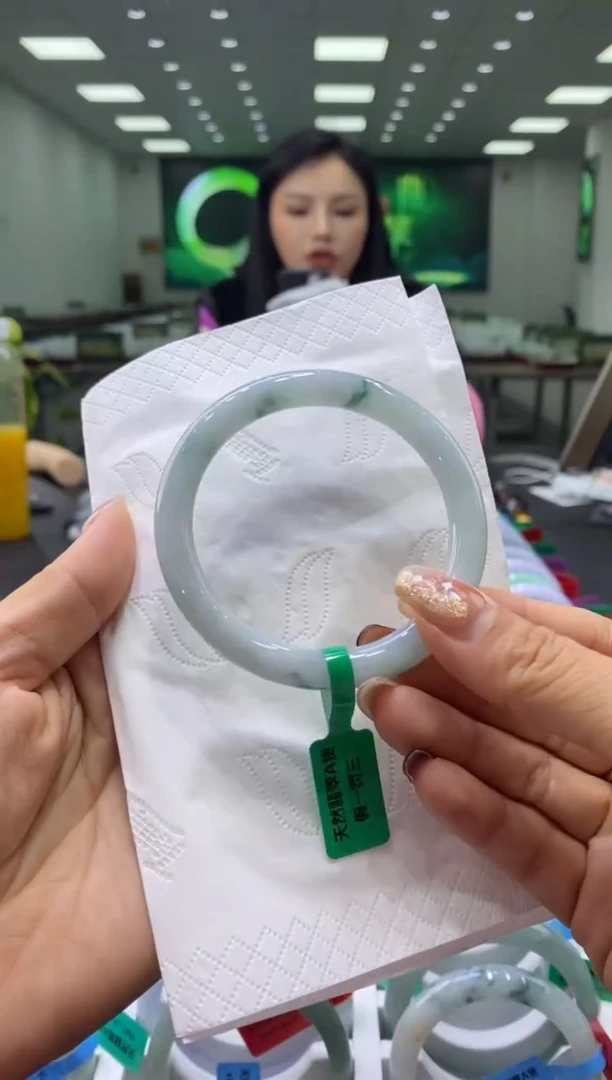 未镶嵌手镯翡翠00002031