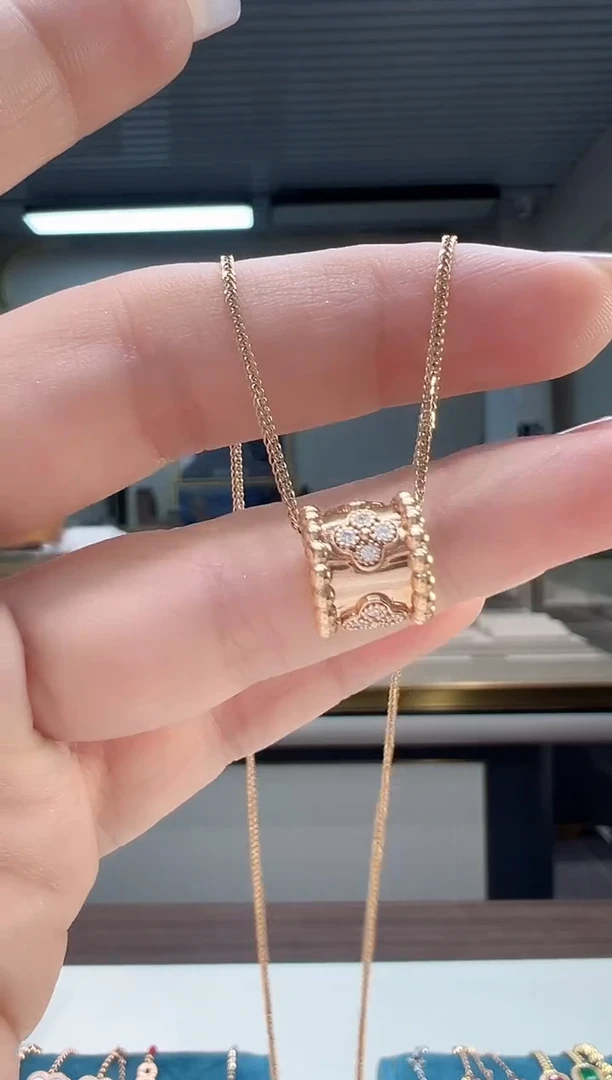 【闪购商品】钻石吊坠(不含链)18K金镶嵌镶钻万花筒吊坠K红