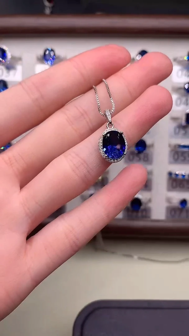 吊坠(赠链)蓝宝石银S925镶嵌矢车菊