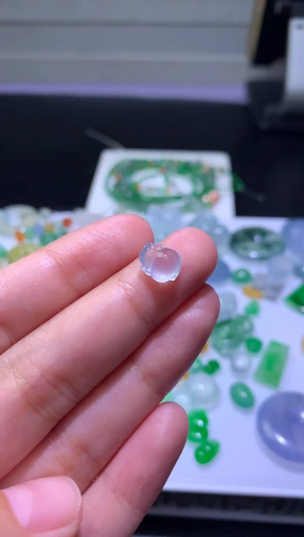 未镶嵌定制翡翠毛货