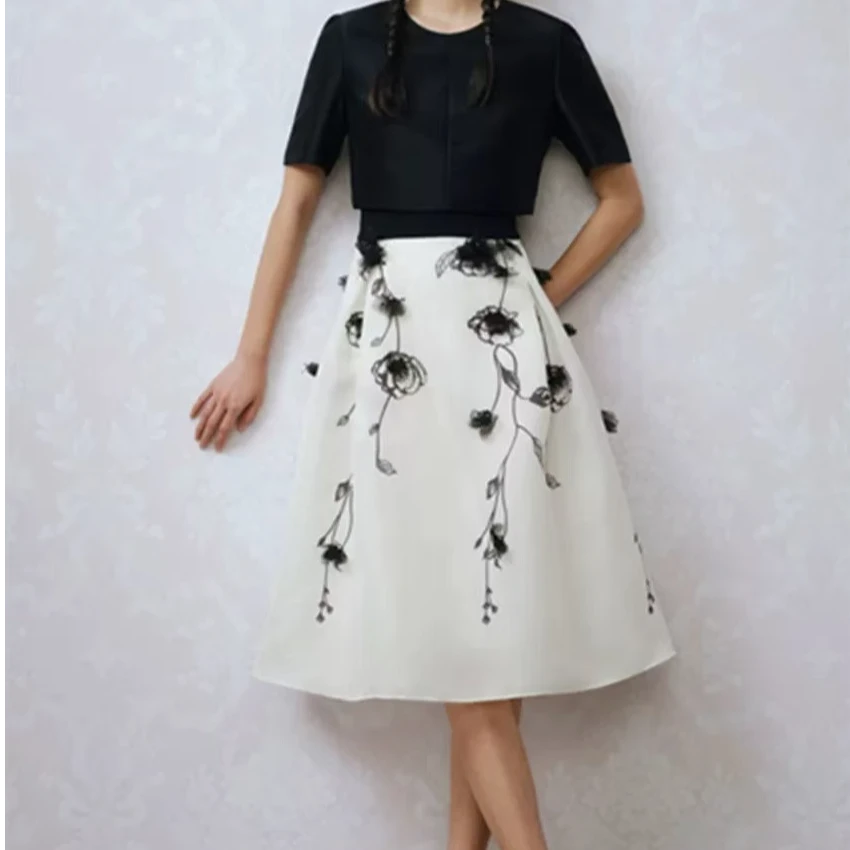 【朵】连衣裙显瘦气质白色时尚百搭女士夏季黑色