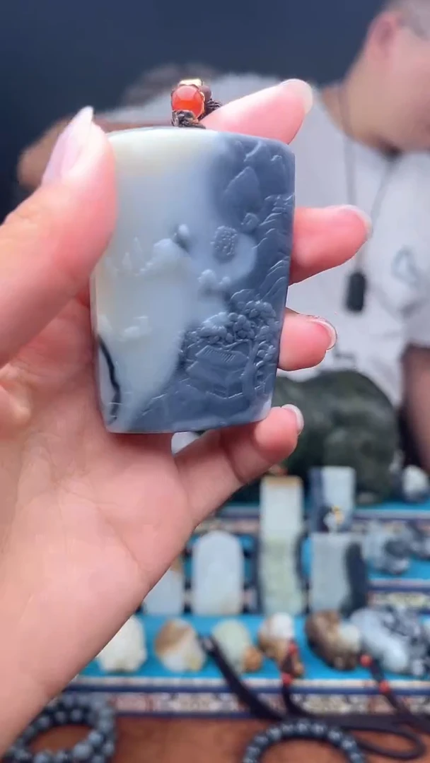 未镶嵌和田玉挂件1