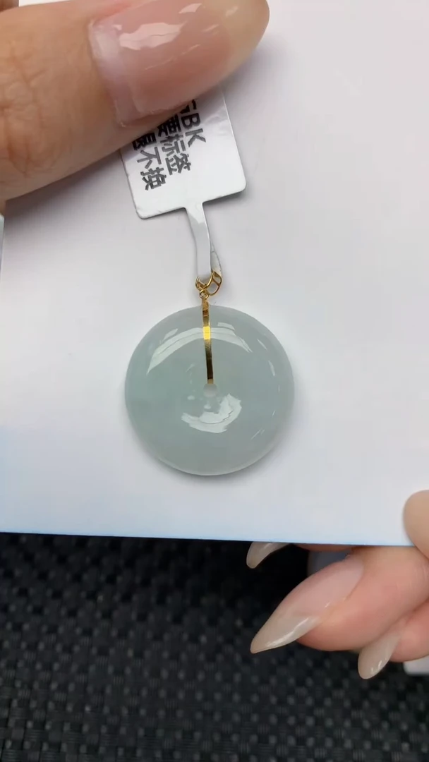 翡翠18K金镶嵌颈饰天然翡翠a货