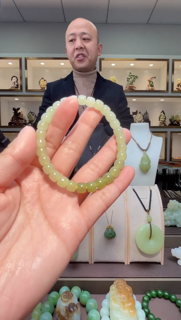 颈饰未镶嵌和田玉苏