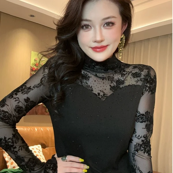 半高领拼接蕾丝长袖时尚百搭烫钻内搭打底衫女