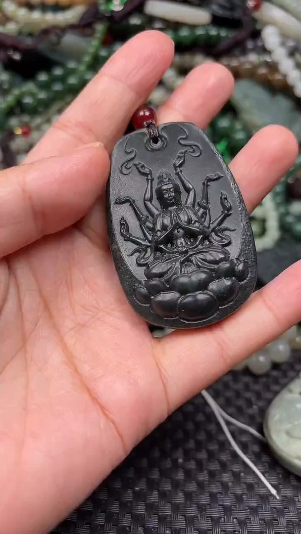 颈饰未镶嵌和田玉1