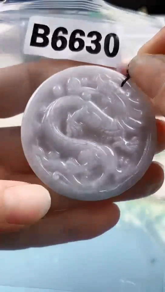 翡翠未镶嵌颈饰天然翡翠吊坠挂件