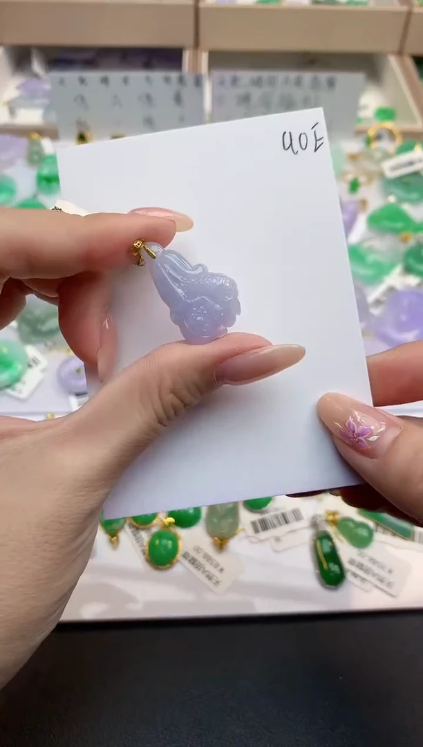 颈饰18K金镶嵌翡翠天然缅甸A货翡翠