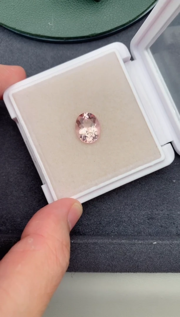 绿柱石（摩根石）裸石3.6ct摩根石   BG   定制