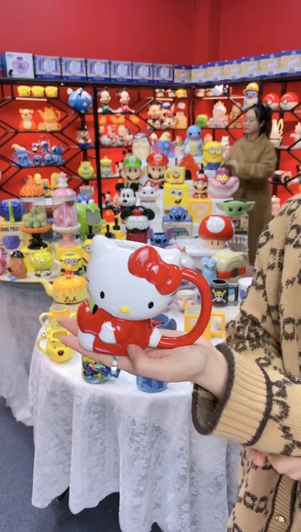 【闪购商品】1@@KT猫全身杯子陶瓷杯