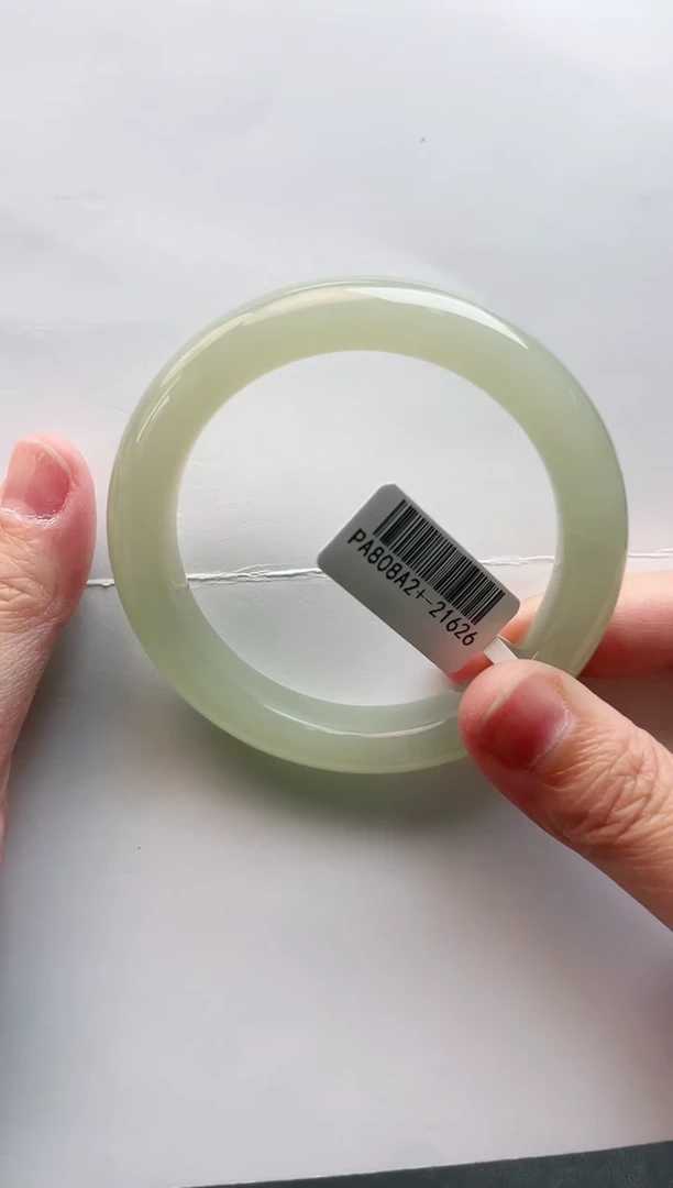 【闪购商品】和田玉手镯未镶嵌56