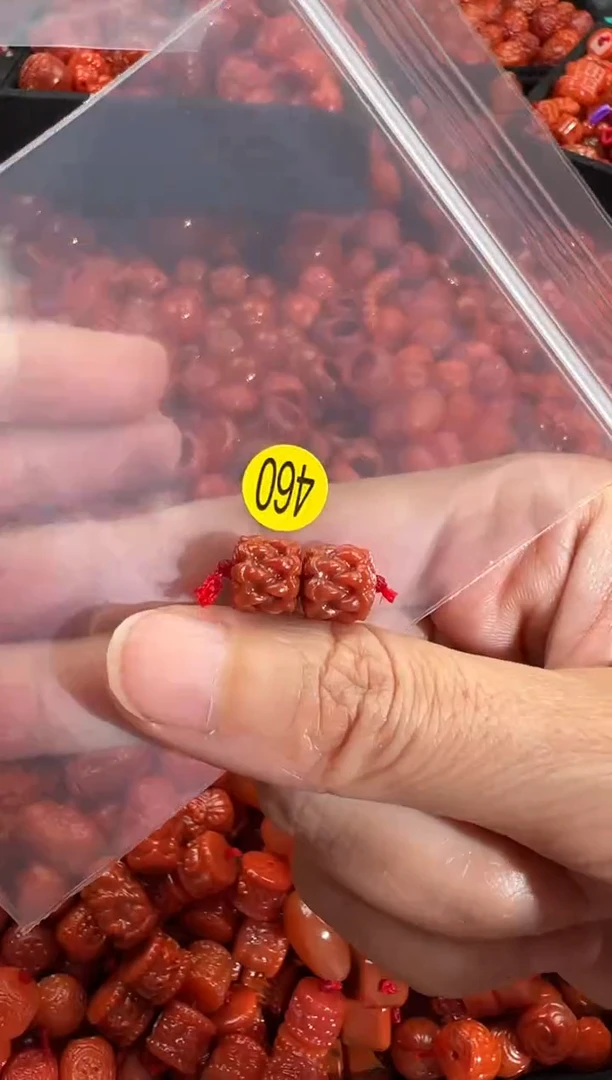 南红玛瑙未镶嵌颈饰1