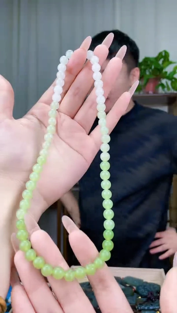 和田玉未镶嵌挂件拍一发一，多样性发货！