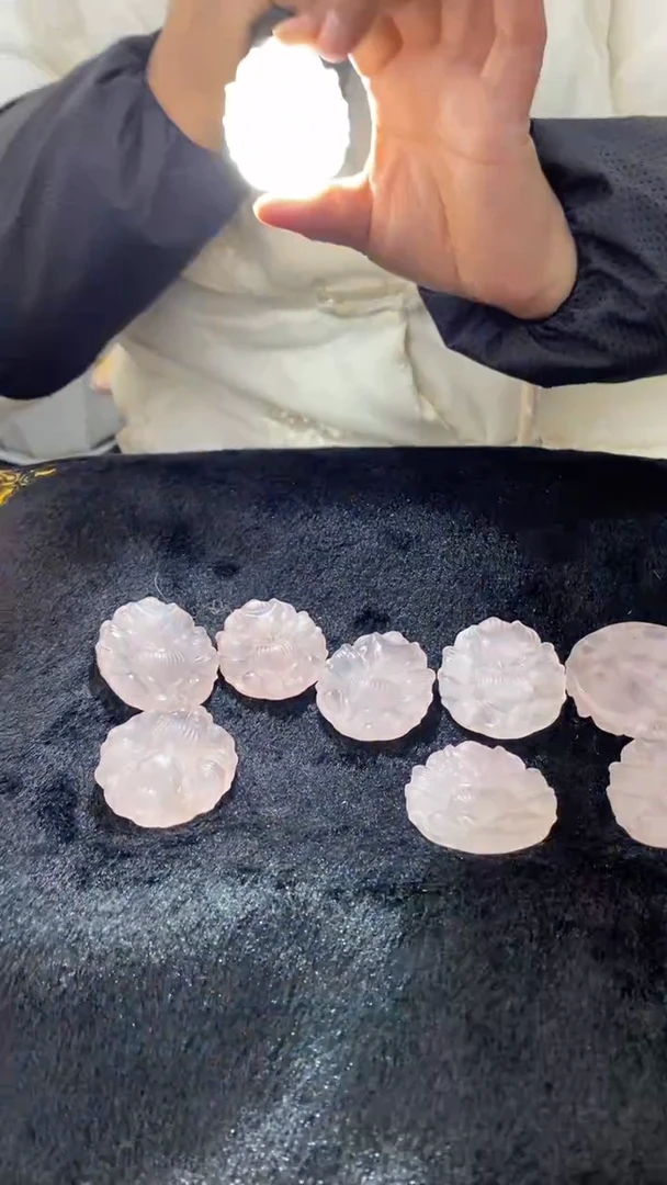 【闪购商品】芙蓉石狐牌未镶嵌粉水晶狐牌D364多样性发其一（有刮手）