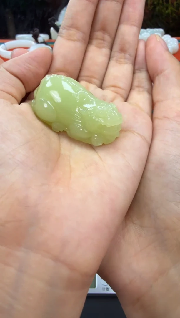 和田玉未镶嵌挂件和田玉