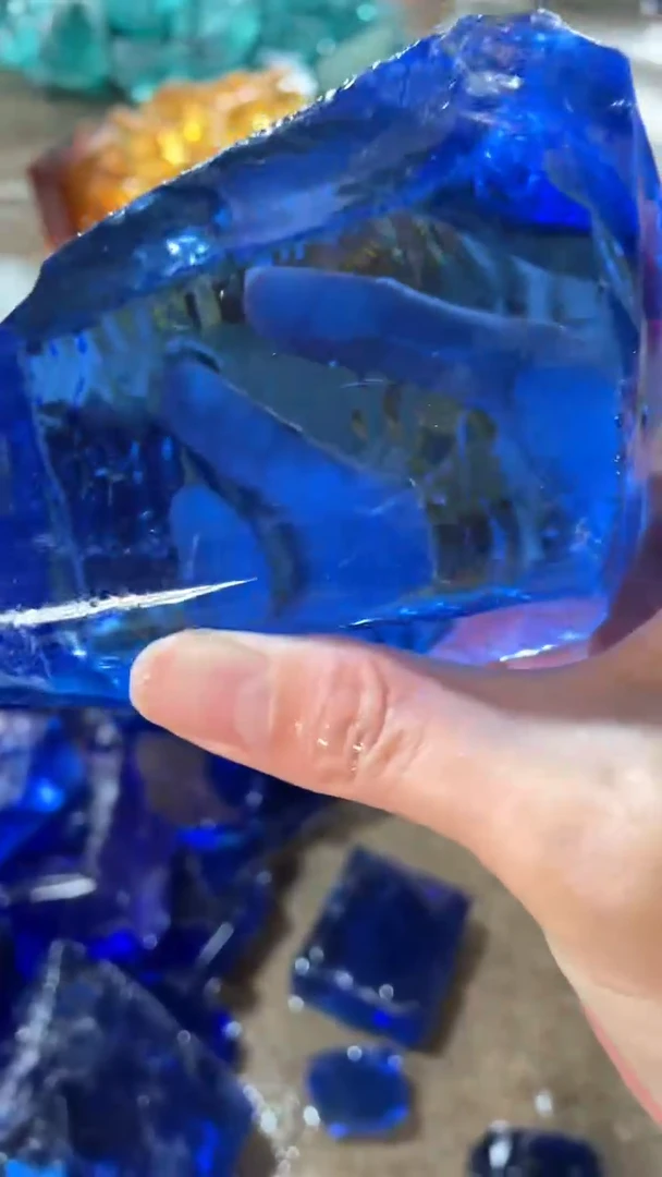 新疆五彩石原石摆件