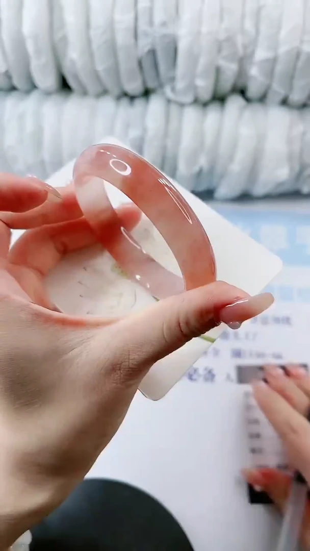 【闪购商品】石英质玉手镯未镶嵌0431052480-多样性发货