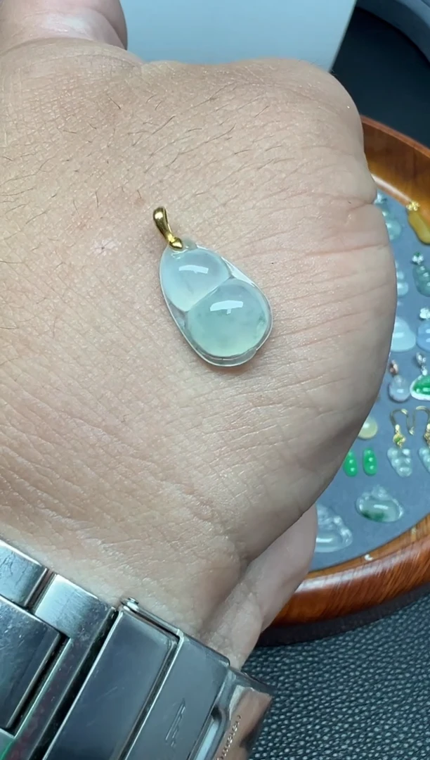 颈饰18K金镶嵌翡翠（21号）纯天然A货缅甸翡翠 豆子锁骨吊坠