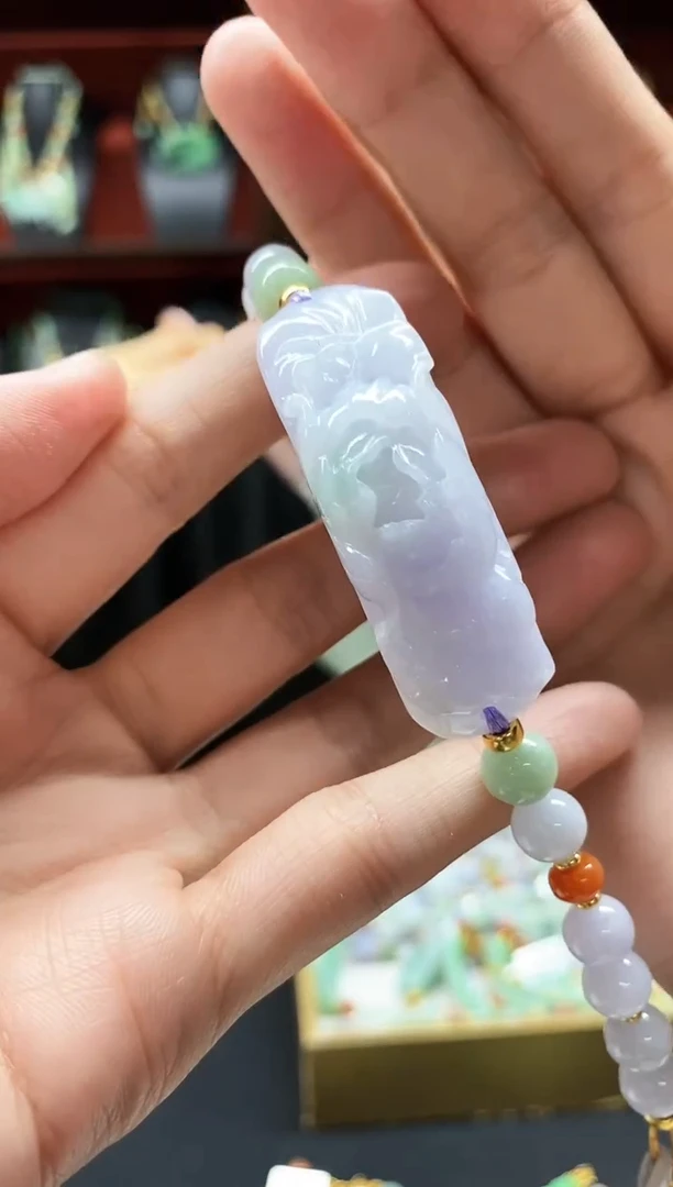 颈饰未镶嵌翡翠手牌