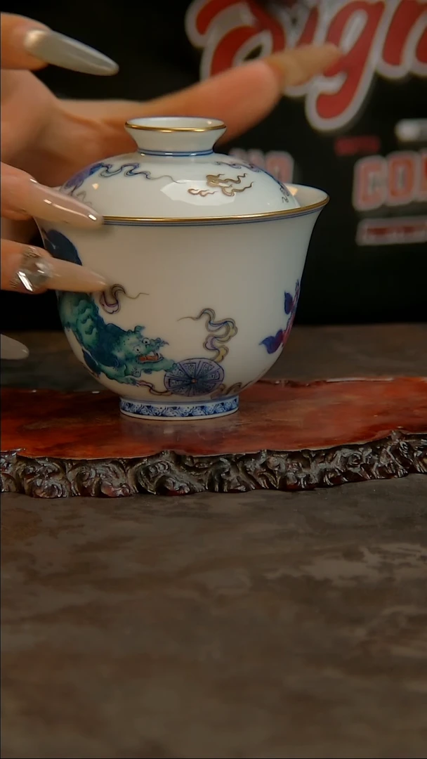 【闪购商品】青花手绘瑞兽盖碗