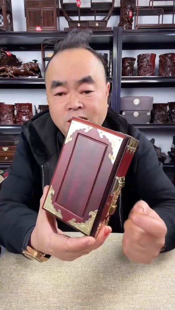 木老李红木工艺品长方盒