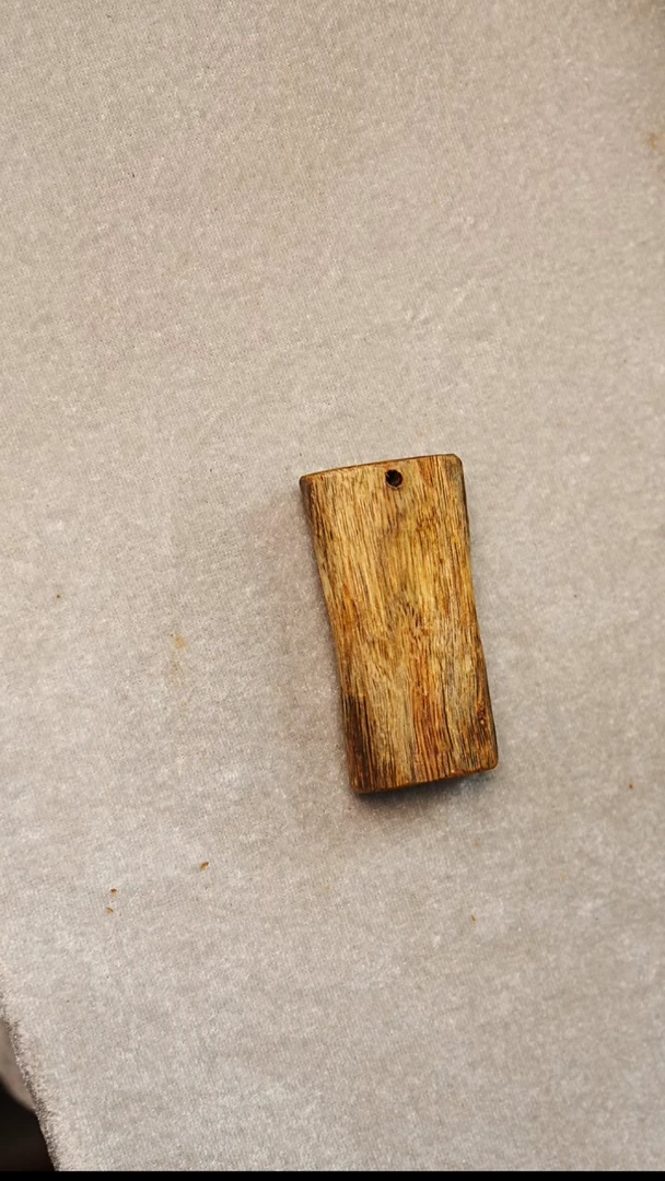 沉香吊坠蛤**领越南芽庄白棋楠吊坠12g