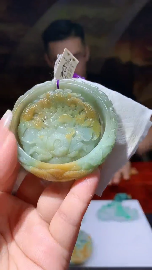 【闪购商品】定制翡翠未镶嵌1085xx-毛货挂件2