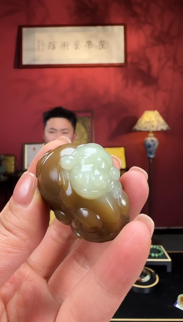 未镶嵌和田玉挂件金蟾