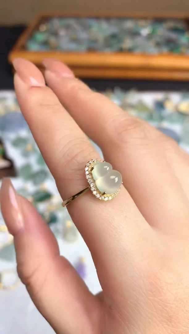 颈饰银S925镶嵌翡翠25111601