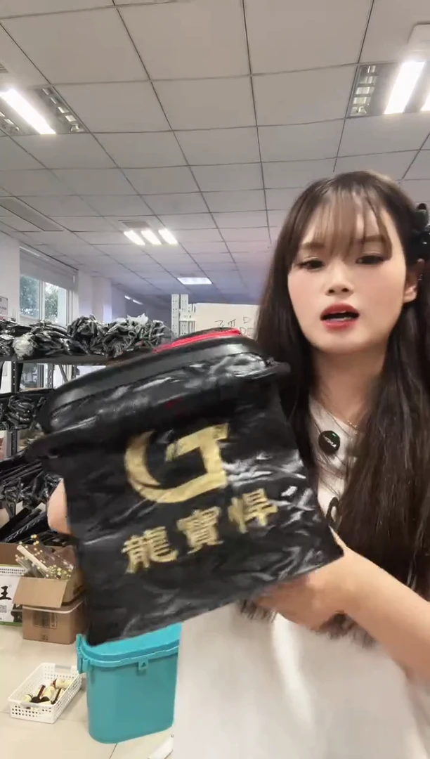 龙宝悍打水桶微瑕