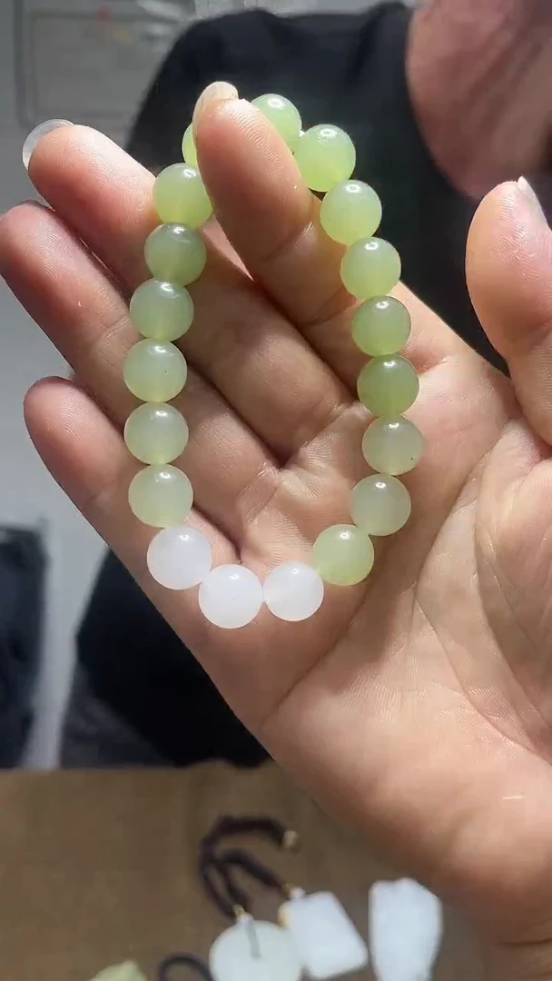 和田玉未镶嵌挂件1