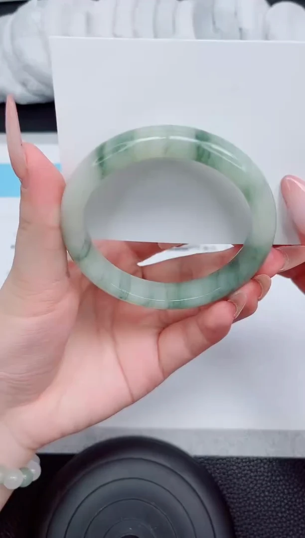 石英质玉手镯未镶嵌136-59.8