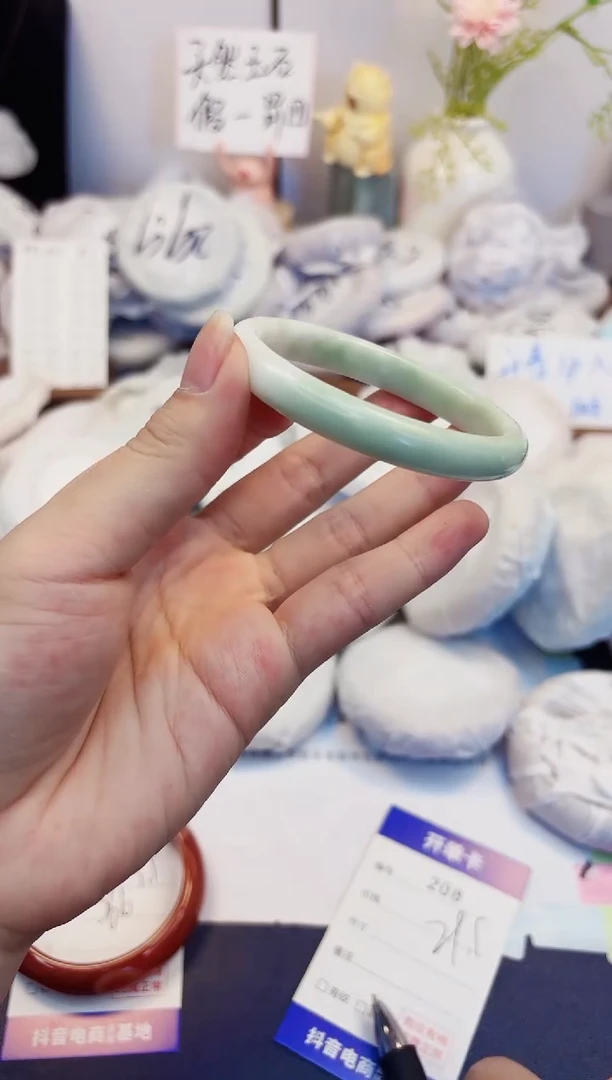 【闪购商品】石英质玉手镯未镶嵌208-翠玉-圈口55