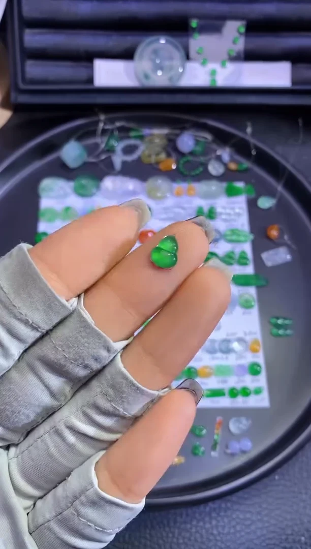 未镶嵌挂件翡翠葫芦