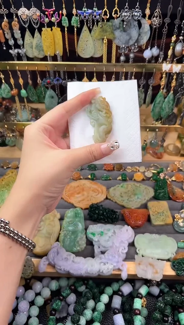 未镶嵌定制翡翠翡翠