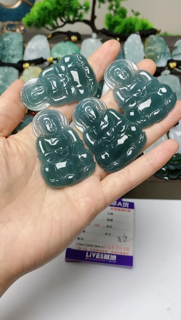 翡翠未镶嵌颈饰多样性发其一