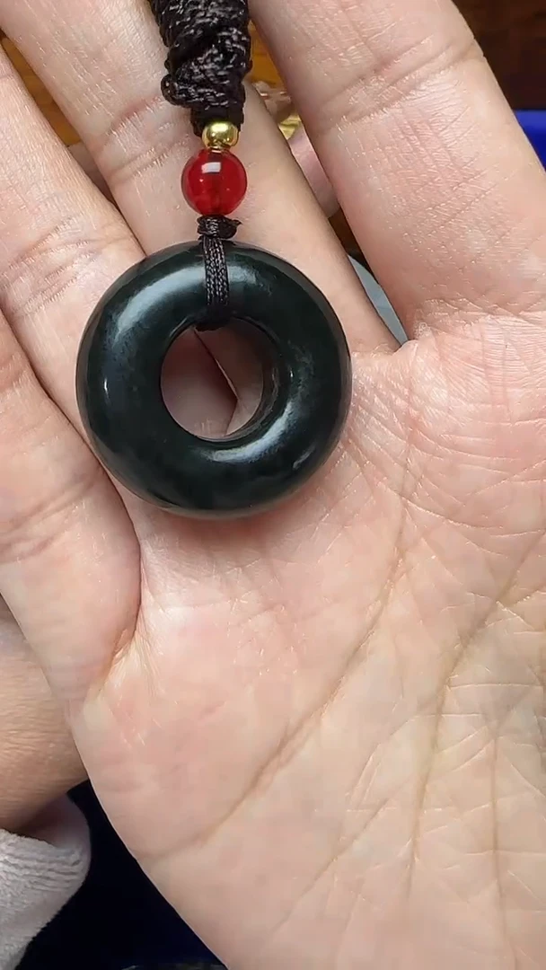 未镶嵌和田玉挂件美*王1