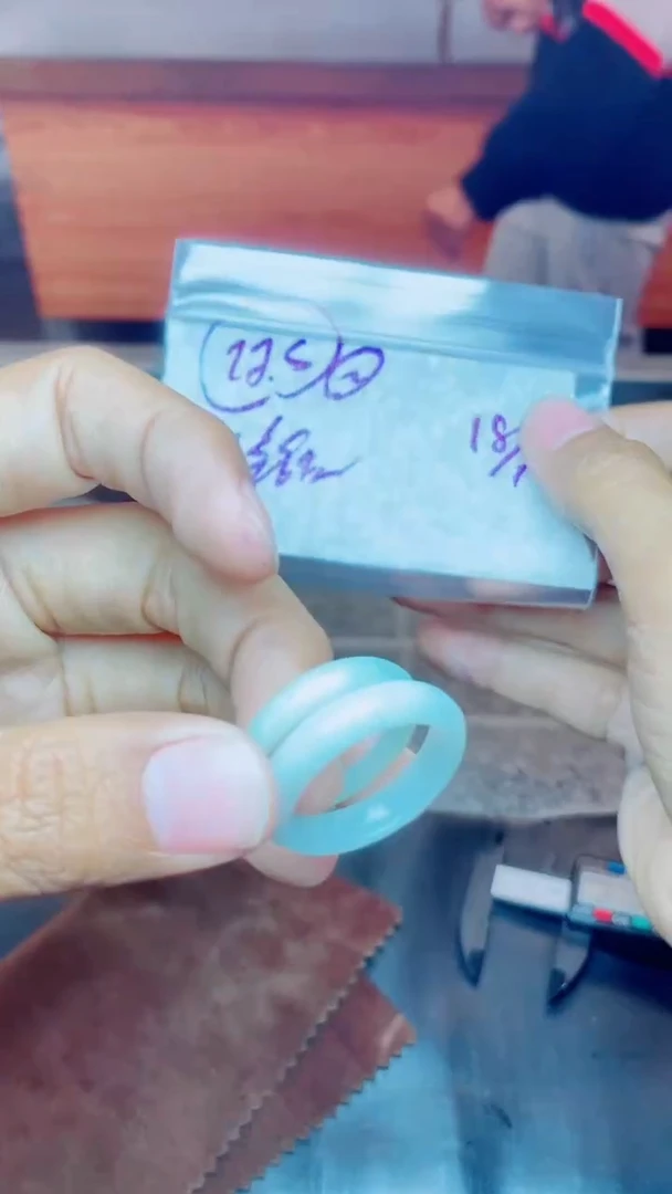 【闪购商品】定制翡翠未镶嵌戒圈