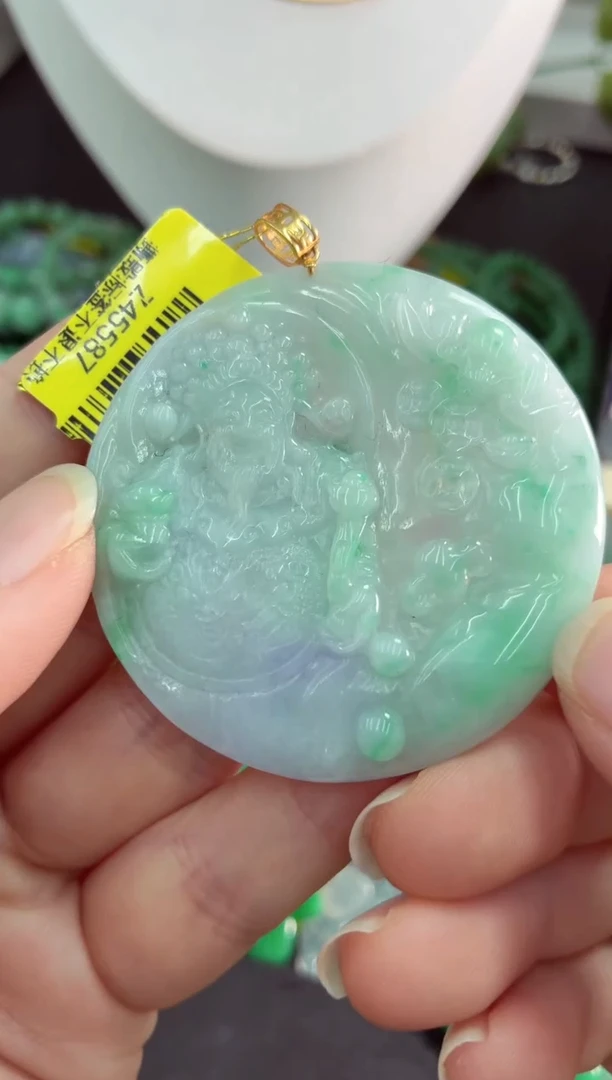 吊坠(不含链)18K金镶嵌翡翠挂件