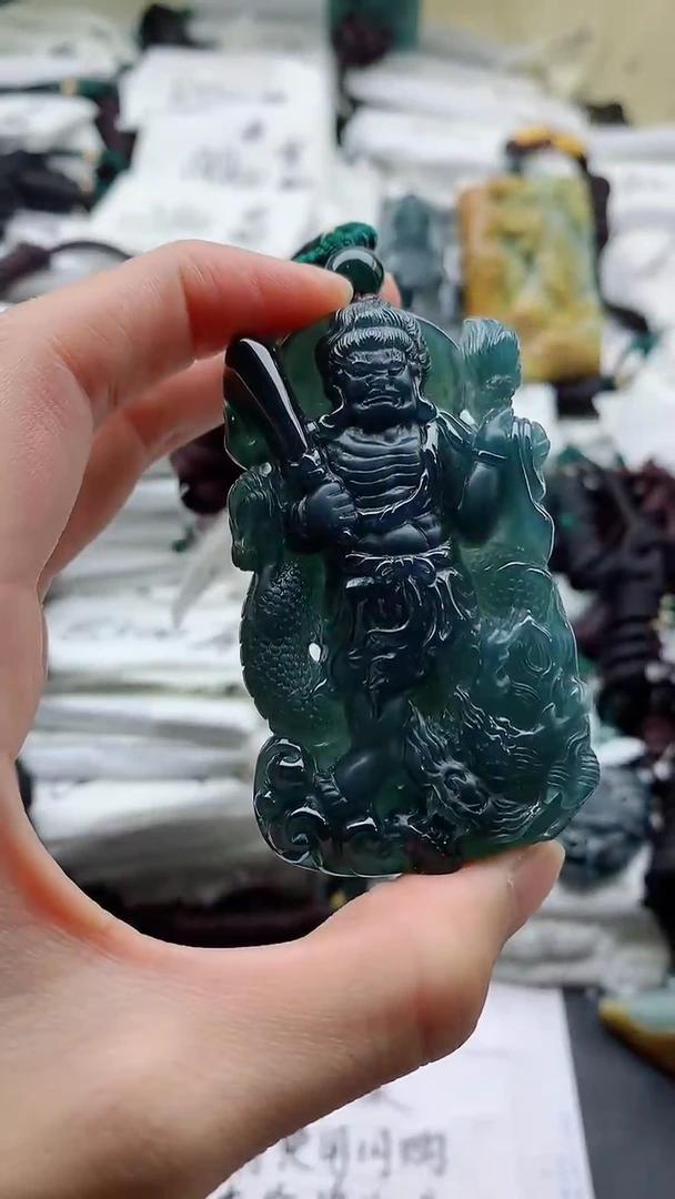 颈饰未镶嵌翡翠8