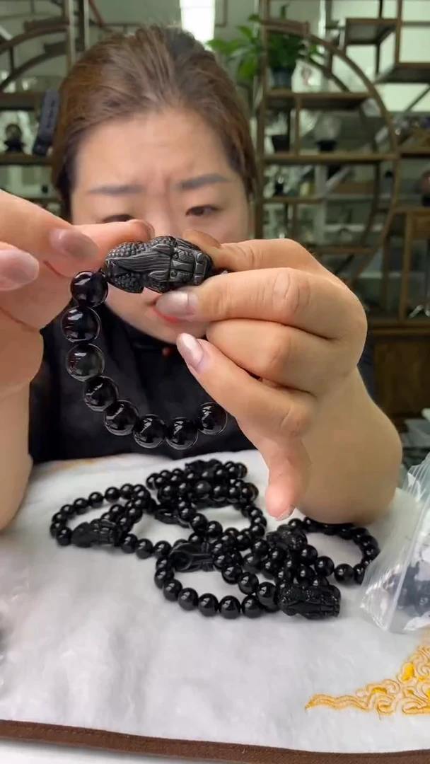 摆件黑曜岩未镶嵌彩曜貔貅串D113多样性发其一