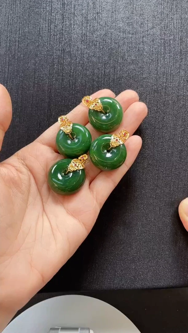 和田玉银S925镶嵌吊坠(赠链)多样性发一