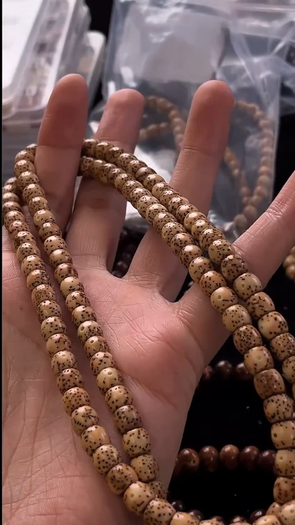 吊坠星月菩提付*宇精工级粉皮（花）直切7*6长串（B）