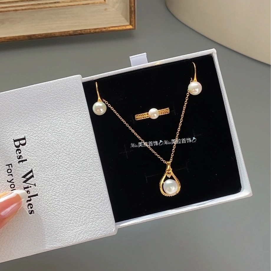 铜合金亚克力项链 珍珠泪简约气质锁骨链轻奢时尚优雅设计百搭