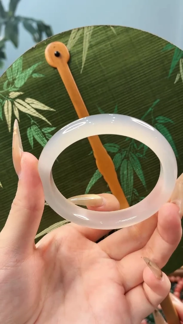 未镶嵌手镯石英质玉9/荔枝58.4