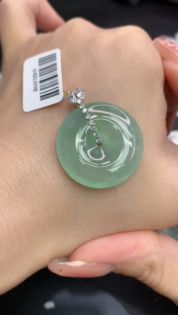 吊坠(不含链)18K金镶嵌翡翠1111111111111